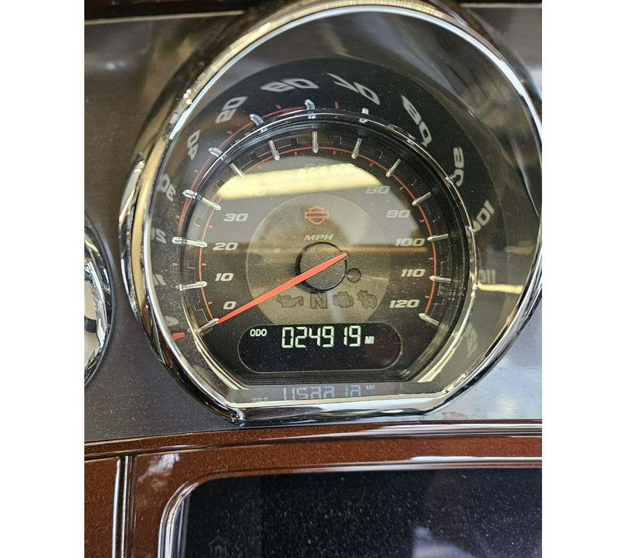 2019 CVO Limited FLHTKSE