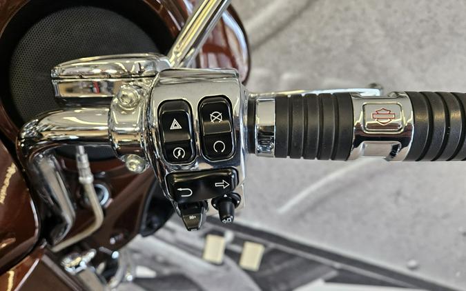 2019 CVO Limited FLHTKSE