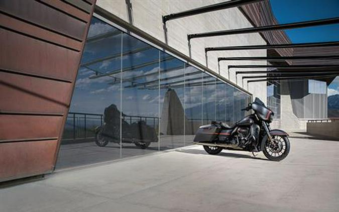 2018 Harley-Davidson CVO™ Street Glide®