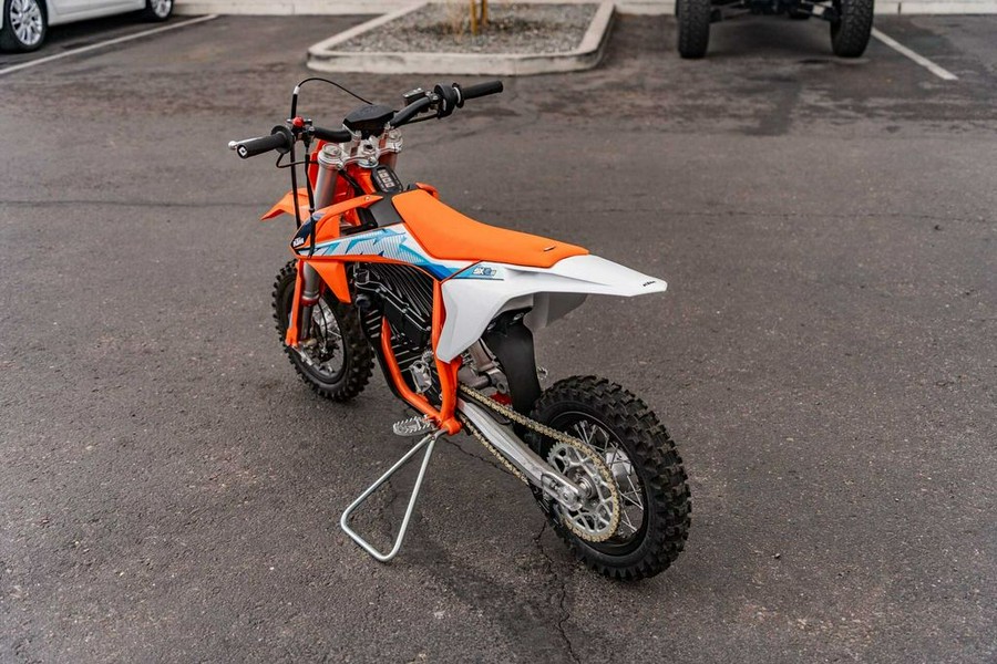 2024 KTM SX-E 3