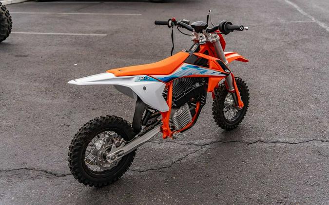 2024 KTM SX-E 3