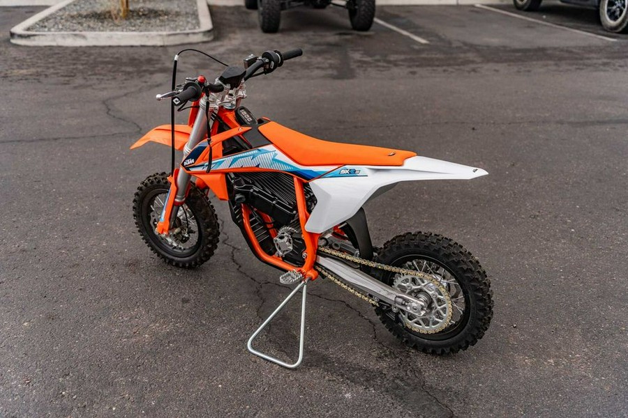 2024 KTM SX-E 3