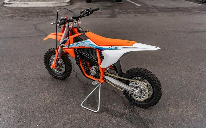 2024 KTM SX-E 3