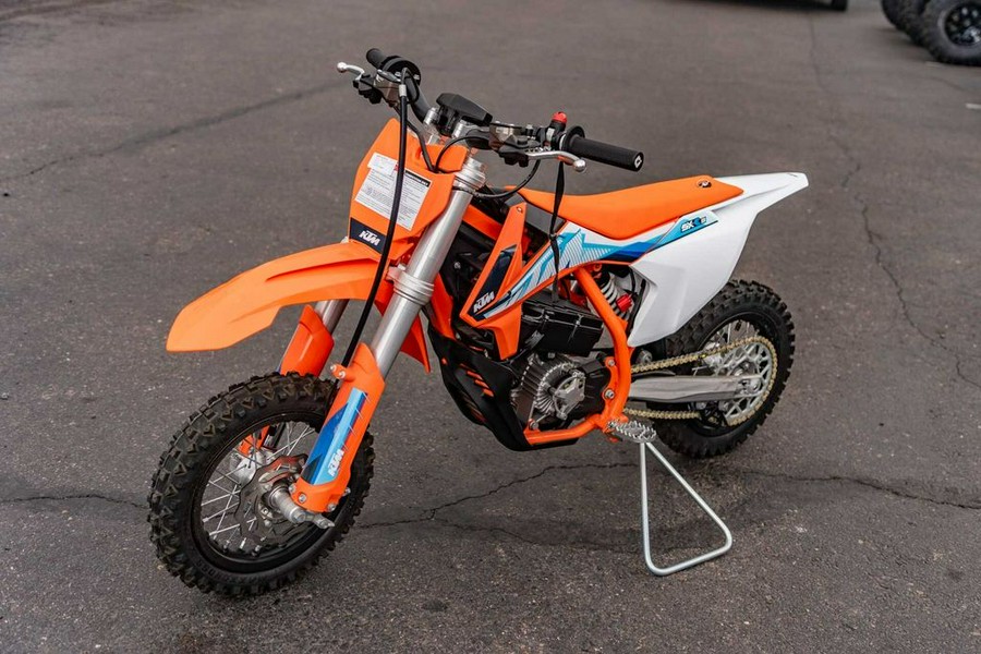 2024 KTM SX-E 3