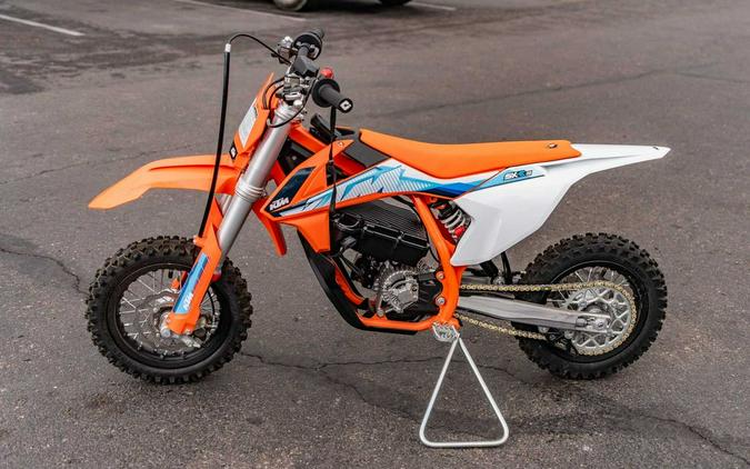 2024 KTM SX-E 3