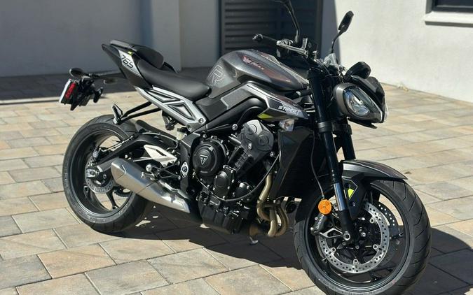 2024 Triumph Street Triple 765 R Silver Ice