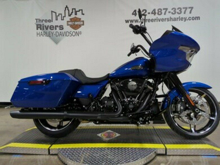 2024 Harley-Davidson Road Glide™ Blue Burst - Black Finish