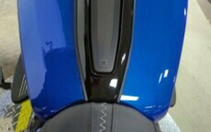 2024 Harley-Davidson Road Glide™ Blue Burst - Black Finish