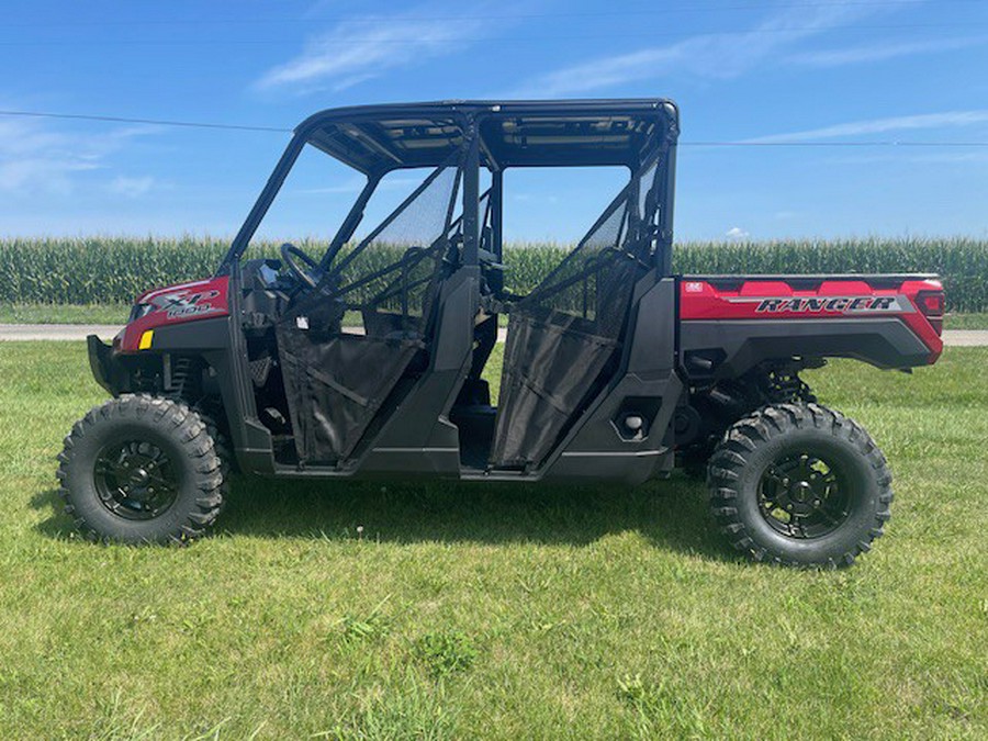 2025 Polaris Industries Ranger® Crew XP 1000 Premium-Sunset Red