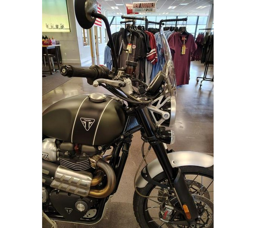 2022 Triumph Scrambler 1200 XC Matt Khaki Green Matt Jet Black