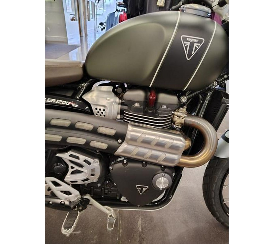 2022 Triumph Scrambler 1200 XC Matt Khaki Green Matt Jet Black