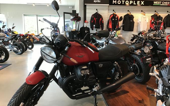 2023 Moto Guzzi V7 Stone