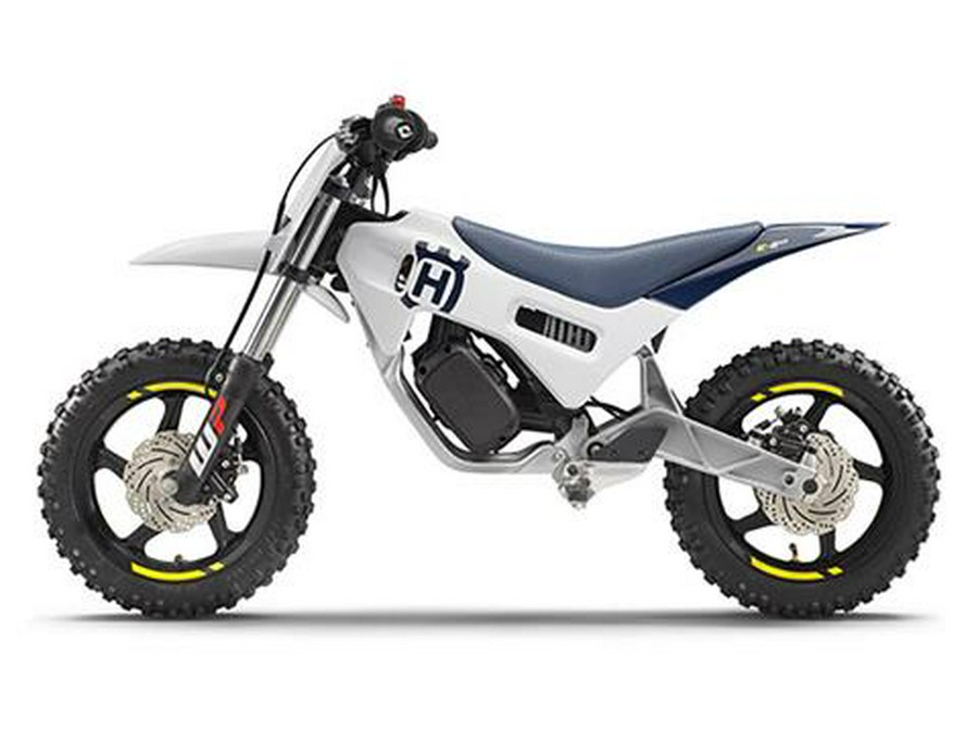 2024 Husqvarna EE 2