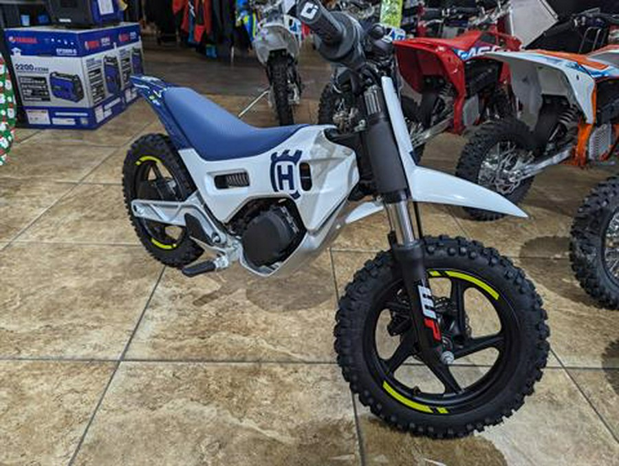 2024 Husqvarna EE 2