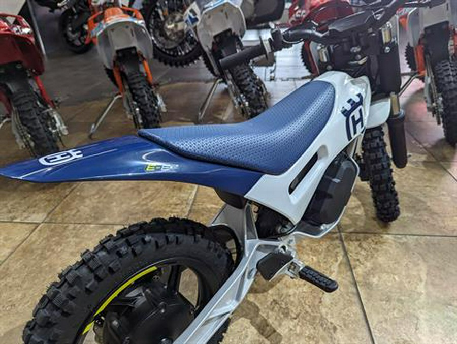 2024 Husqvarna EE 2