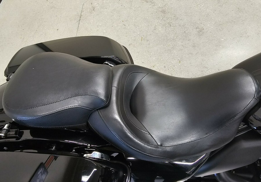 2020 Harley-Davidson® Street Glide® Special Vivid Black