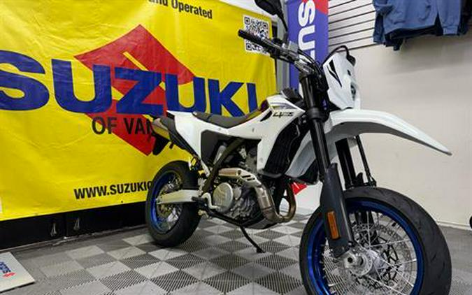 2025 Suzuki DR-Z4SM
