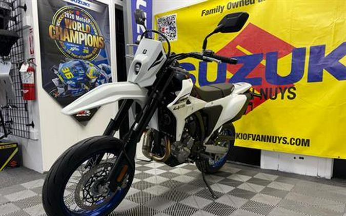 2025 Suzuki DR-Z4SM
