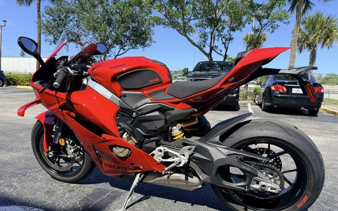 2025 Ducati Panigale V4 Ducati Red