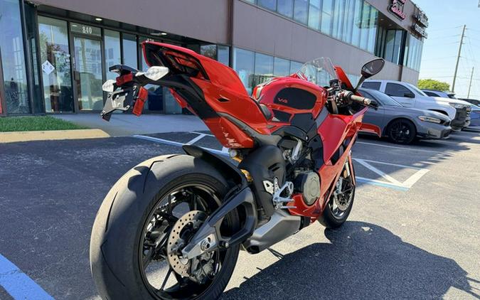 2025 Ducati Panigale V4 Ducati Red