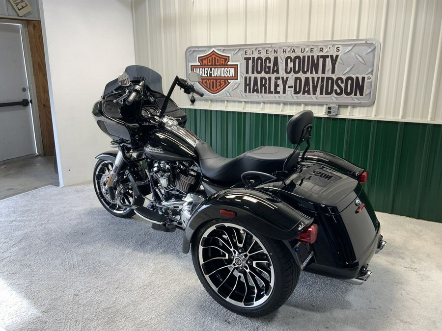 2023 Harley-Davidson® FLTRT - Road Glide® 3