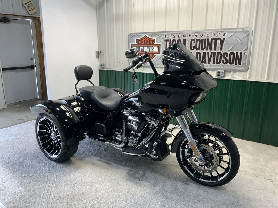 2023 Harley-Davidson® FLTRT - Road Glide® 3