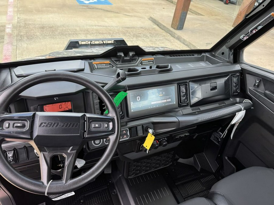 2026 Can-Am Defender XT Cab HD11