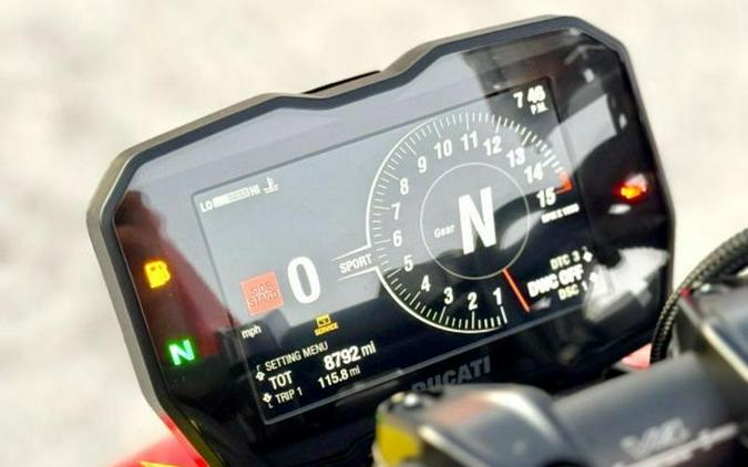 2022 Ducati Streetfighter V4