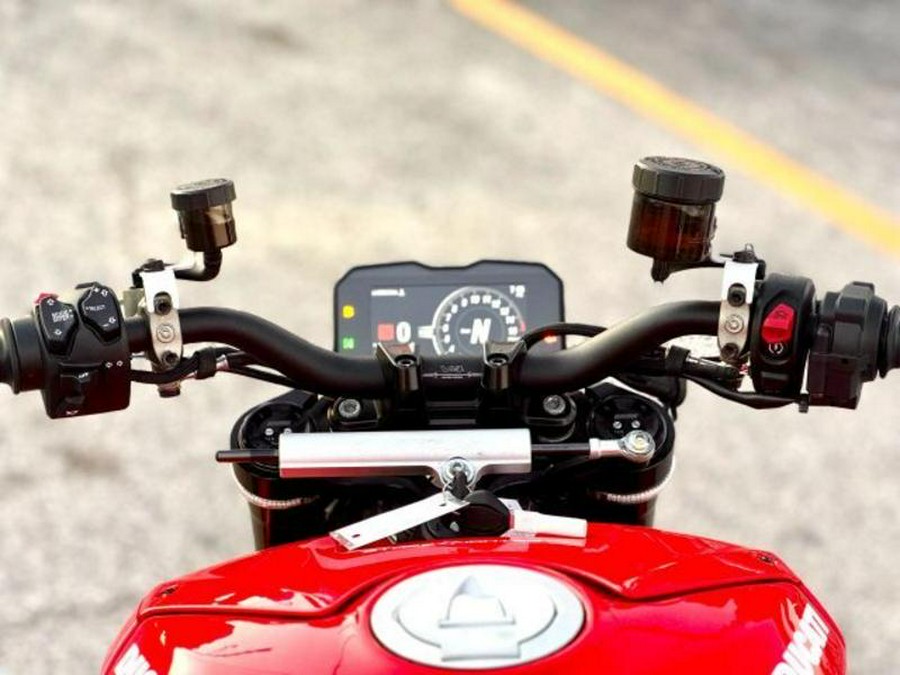 2022 Ducati Streetfighter V4