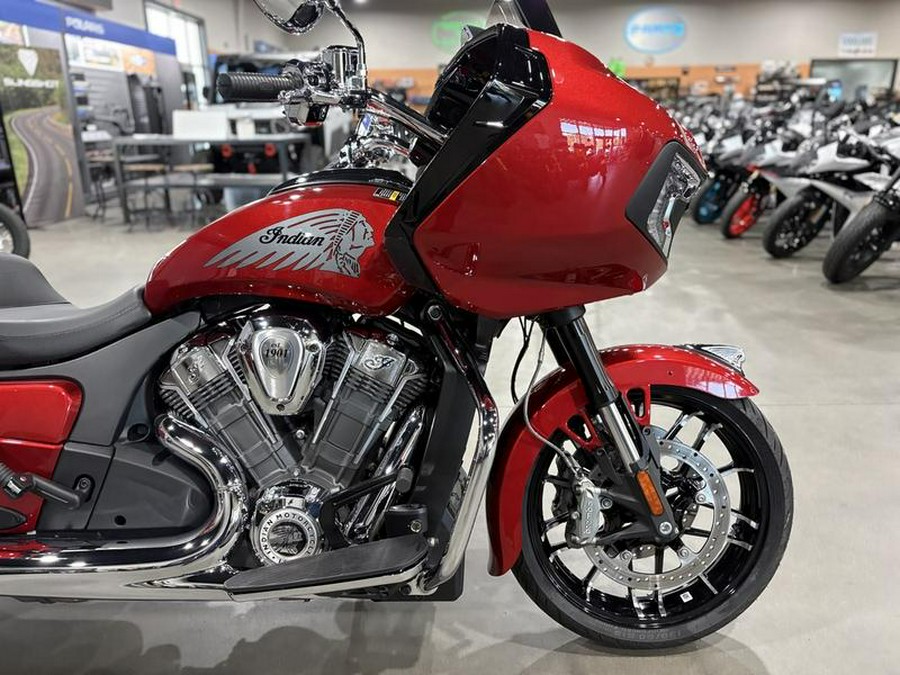 2024 Indian Motorcycle® Challenger® Limited with PowerBand Audio Package Sunset Red Metallic