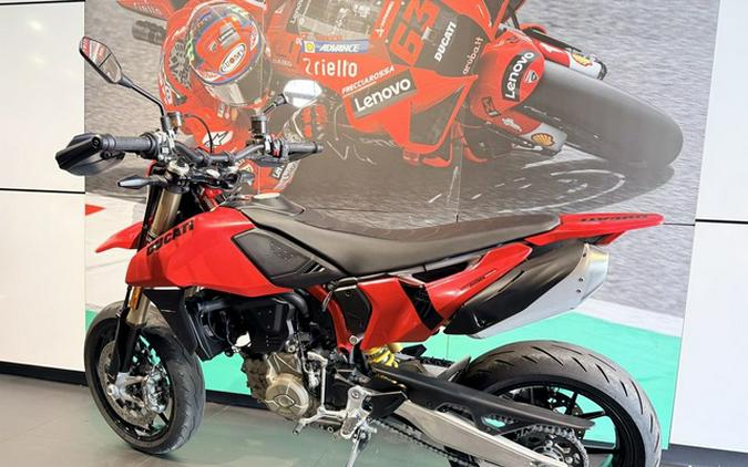 2024 Ducati Hypermotard 698 Mono Red