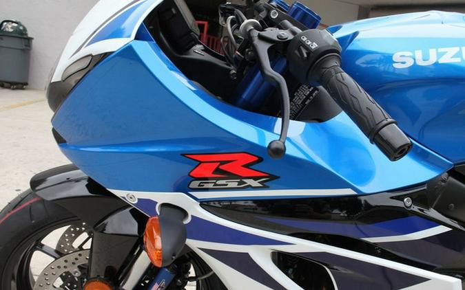 2025 Suzuki GSX-R1000RZ