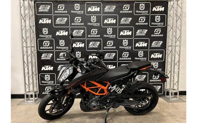 2023 KTM 390 DUKE