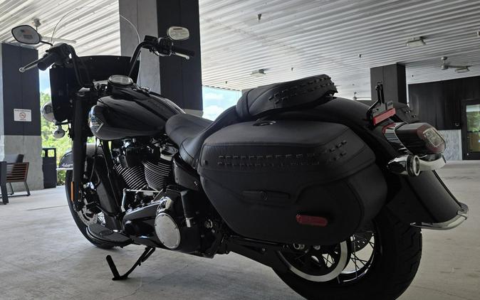 2026 Harley-Davidson® Heritage Classic Vivid Black Black Laced Wheels