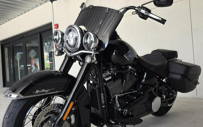 2026 Harley-Davidson® Heritage Classic Vivid Black Black Laced Wheels