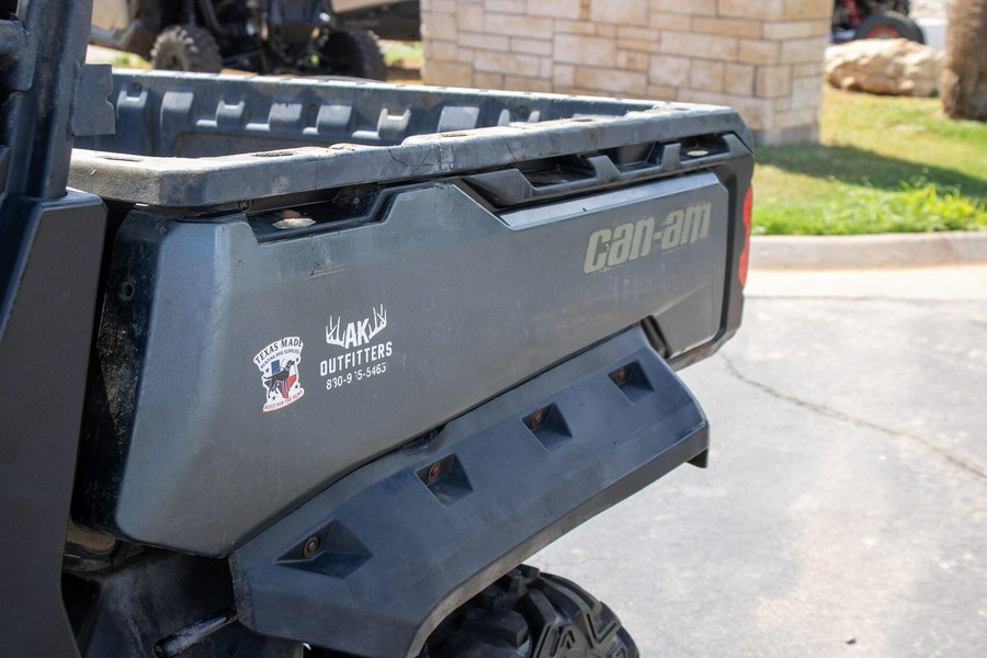 2023 CAN-AM DEFENDER MAX XT HD10