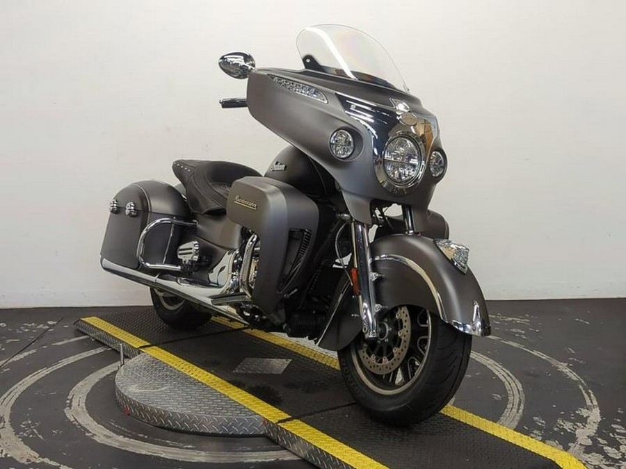 2019 Indian Motorcycle® Roadmaster® Thunder Black