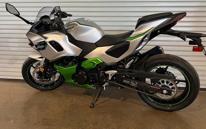 2024 Kawasaki Ninja 7 Hybrid ABS