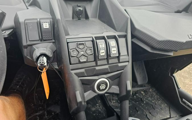 2026 Can-Am Maverick X3 DS TURBO RR