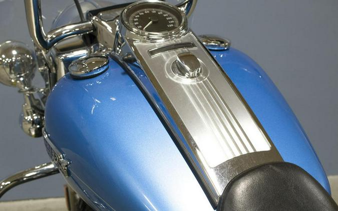 2011 Harley-Davidson® FLHRC - Road King® Classic