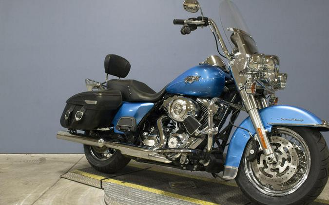 2011 Harley-Davidson® FLHRC - Road King® Classic