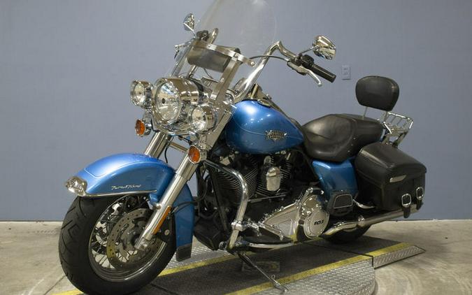 2011 Harley-Davidson® FLHRC - Road King® Classic