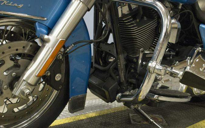 2011 Harley-Davidson® FLHRC - Road King® Classic