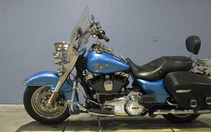 2011 Harley-Davidson® FLHRC - Road King® Classic
