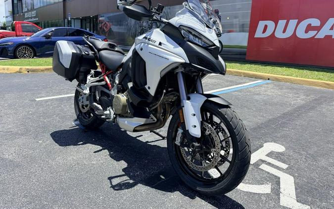 2023 Ducati Multistrada V4S Iceberg White - Alloy Wheels