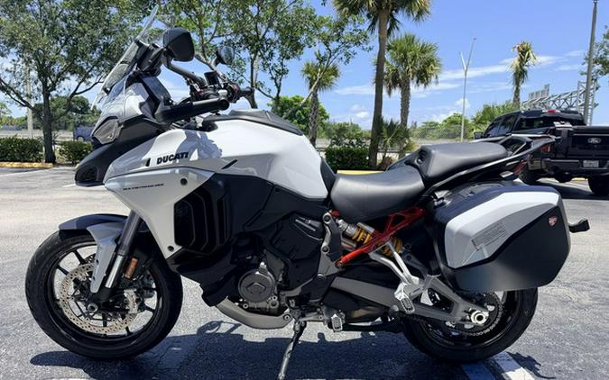 2023 Ducati Multistrada V4S Iceberg White - Alloy Wheels