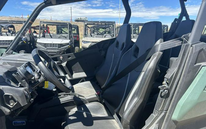 2024 Can-Am® Commander MAX DPS 700