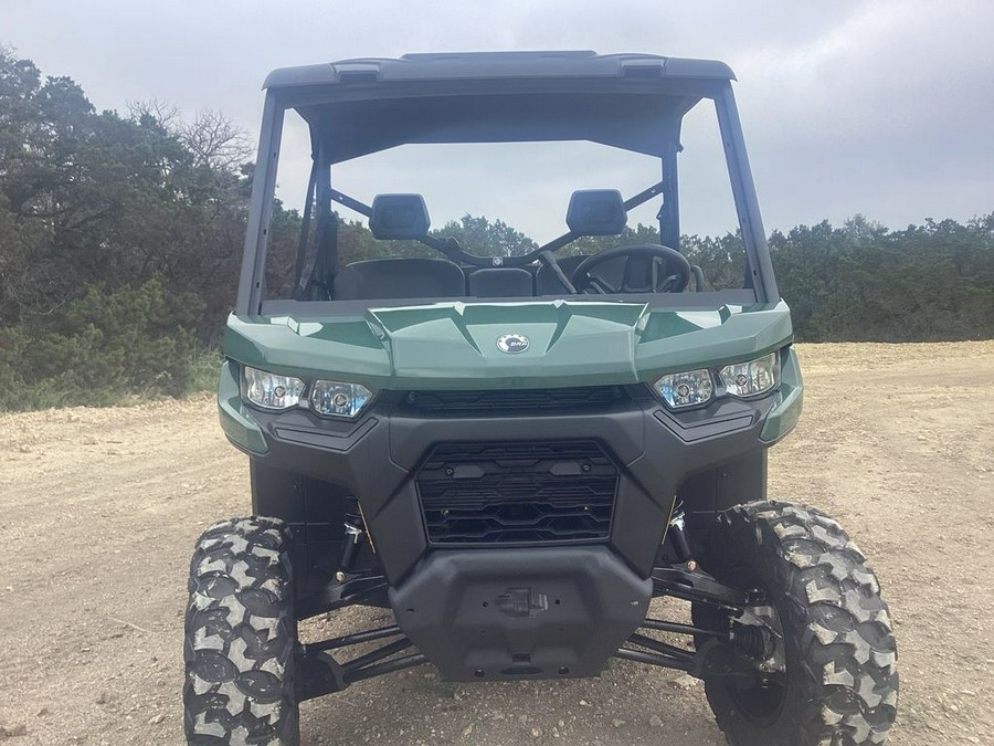 2024 Can-Am® Defender DPS HD7 Tundra Green