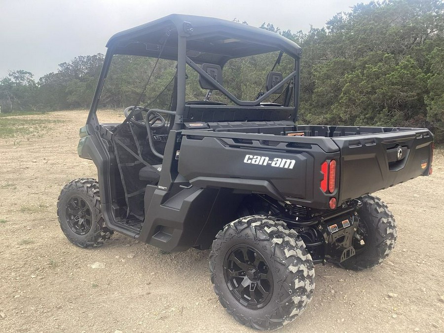 2024 Can-Am® Defender DPS HD7 Tundra Green