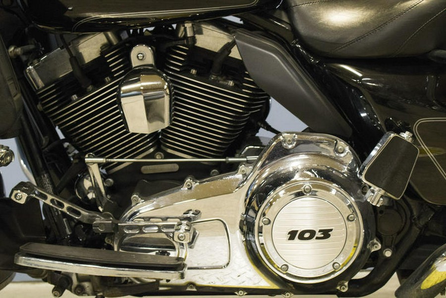 2012 Harley-Davidson® FLHTCU - Electra Glide® Ultra Classic
